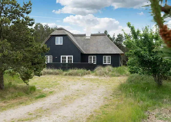 Enchanting Thatched Home In Skagen Dunes